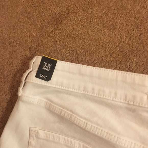 Abercrombie & Fitch jeans - Picture 5 of 5